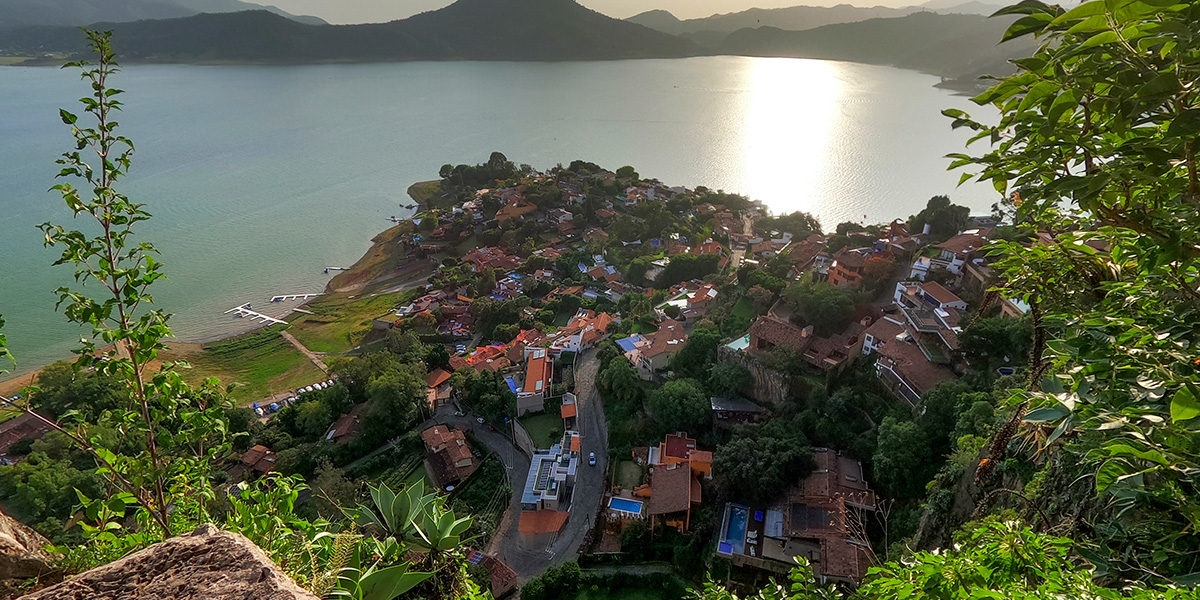 Visualiza tu nueva y mejor vida en Valle de Bravo